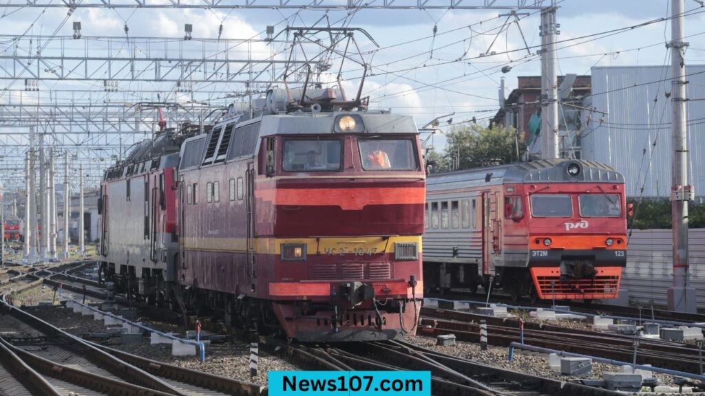 Gorakhpur Railway Station गोरखपुर रेलवे स्टेशन - एक ऐतिहासिक और सांस्कृतिक केंद्र 1 Gorakhpur Railway Station